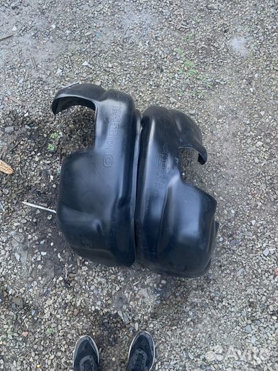 Подкрылки на акцент