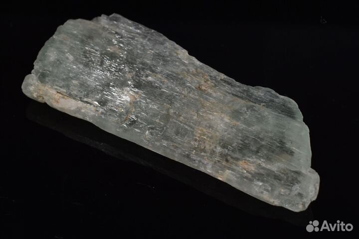 Кристалл. Сподумен (гидденит). Лот №1137