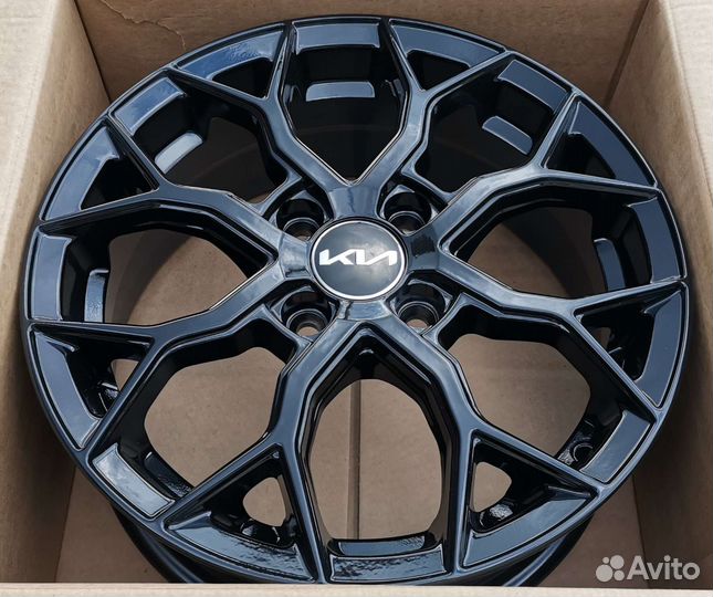 Kia Rio, Hyundai Solaris R15 новые