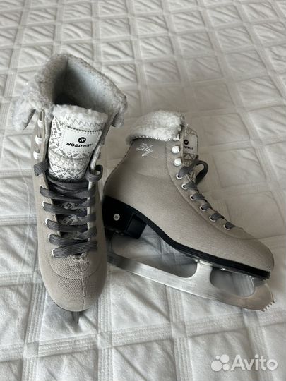 Коньки женские 39 размер