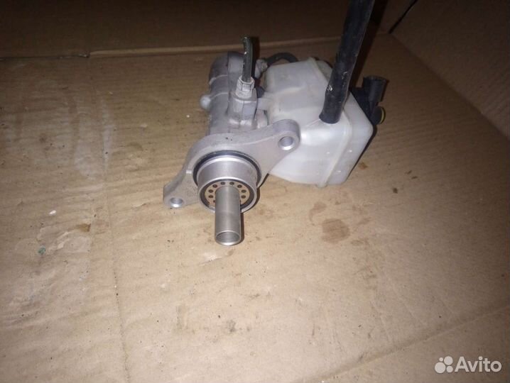 Тормозной цилиндр Nissan Terrano 3