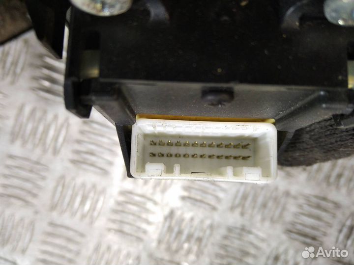 Блок управления стеклоподъемниками Toyota Corolla