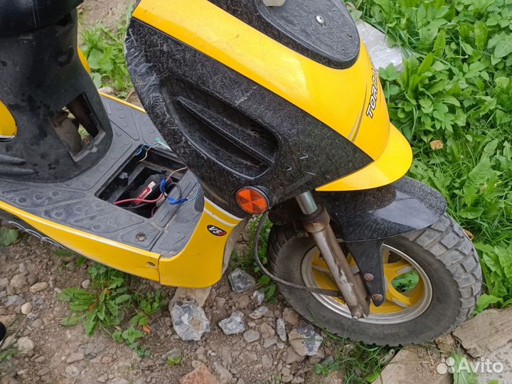 Скутер торнадо sg