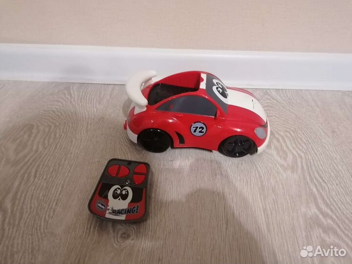 Машинка на пульте управления chicco