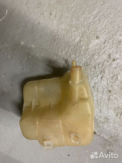 Бачок расширительный Chevrolet Cruze j300