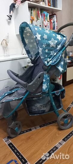 Прогулочная коляска