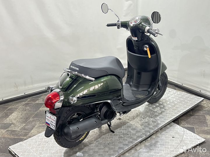 Скутер Honda Giorno (2014г.в.)