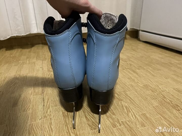 Коньки фигурные