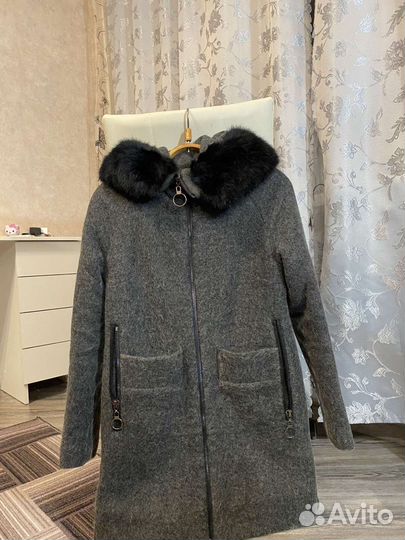 Пальто женское 42