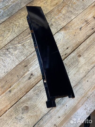 Накладка задней правой двери ford focus 3