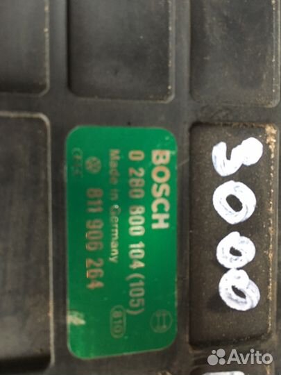 Блок управления двигателем Audi 80 B3