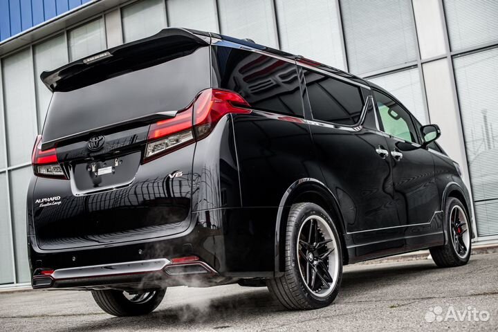 Спойлер на багажник Toyota Alphard (3G) 2015-2017