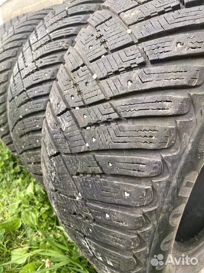 Goodyear UltraGrip Ice Arctic SUV 235/55 R17
