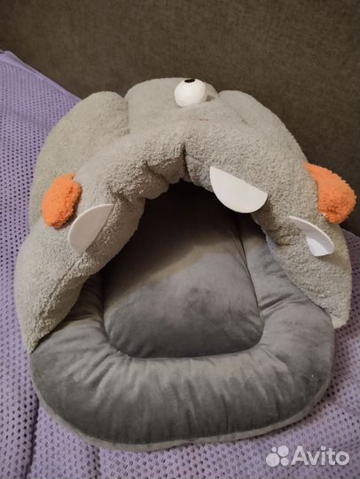 Домик, лежанка для котов или маленьких собак