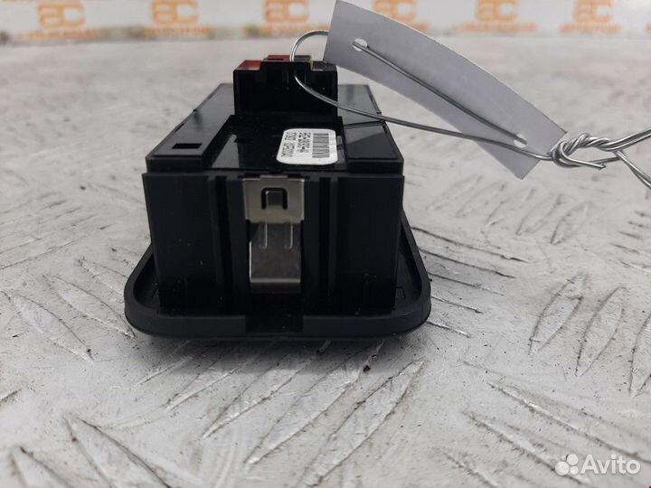 Кнопка (выключатель) Land Rover Discovery 3 2007