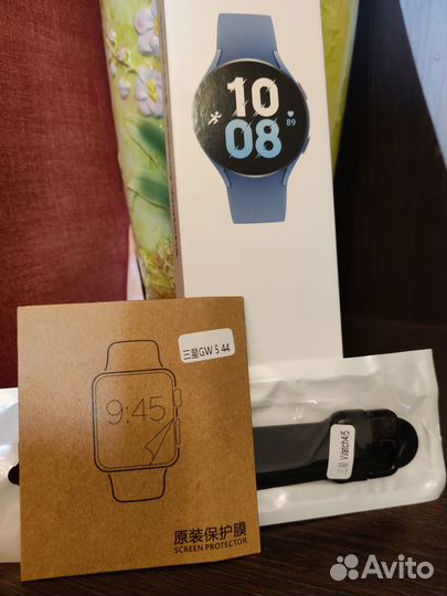 Умные часы Samsung Galaxy Watch5 44 мм Сапфир