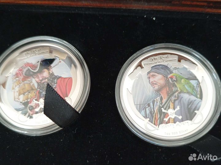 Наборы серебряных монет Пираты Карибского моря