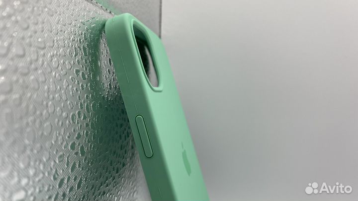 Чехол на iPhone 13 Silicon Case Spearmint