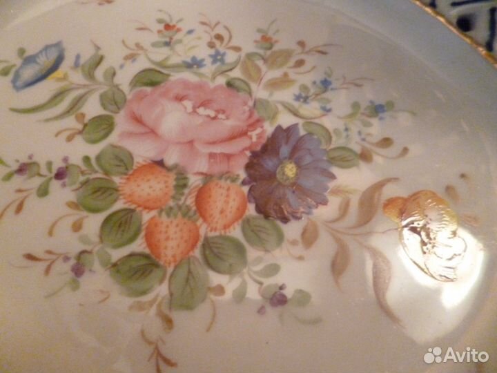 Овальная тарелка и сухарница. Севр. Франция