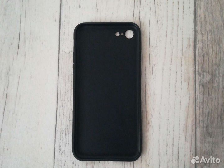 Чехол на iPhone 7
