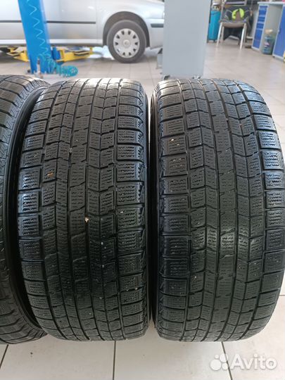 Dunlop Winter Maxx WM02 225/55 R17