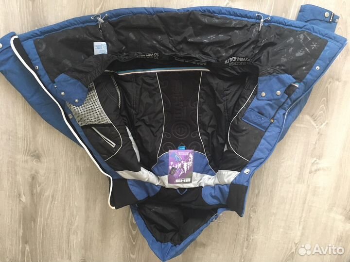 Горнолыжный костюм. Размер XS (42)
