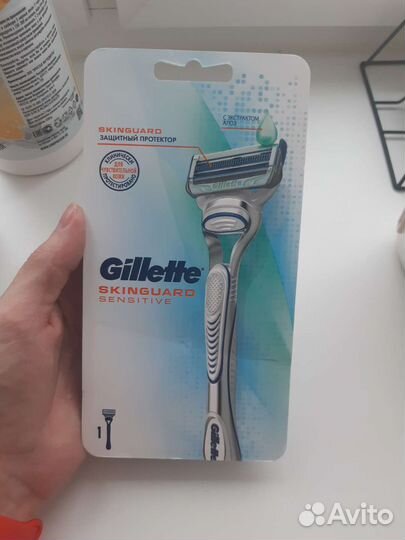 Gillette skinguard