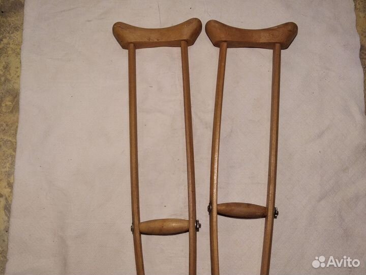 Костыли деревянные подмышечные