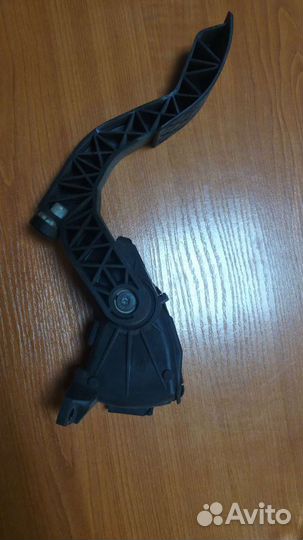 Педаль газа Audi A6C5, VW Passat B5, B5+