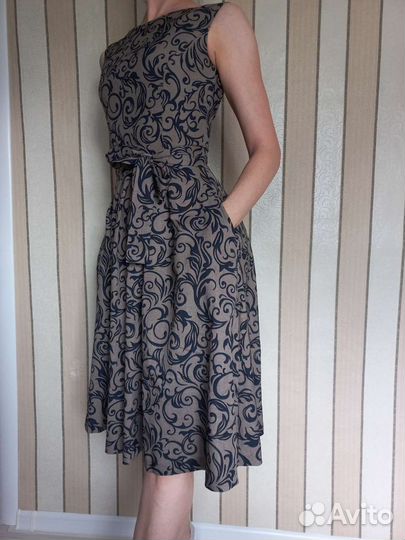 Платье праздничное