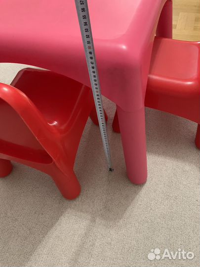 Детский стол и стулья