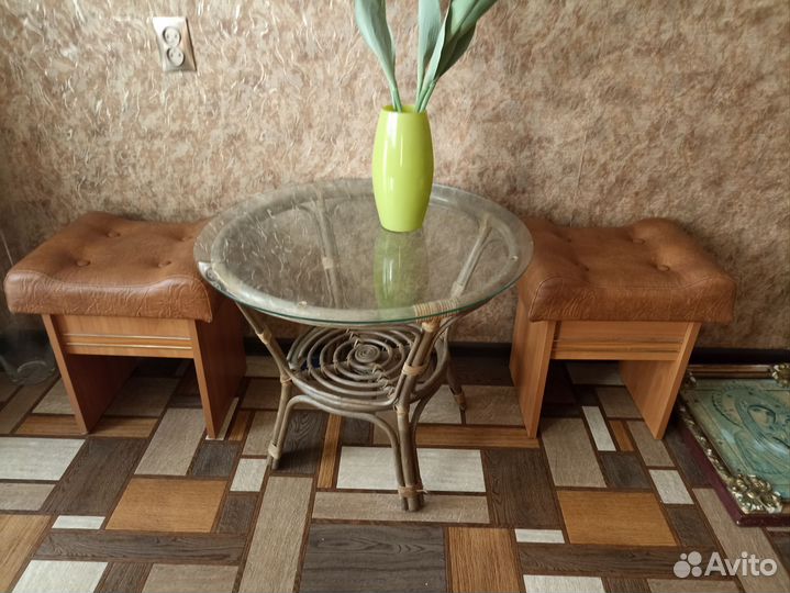 Журнальный столик