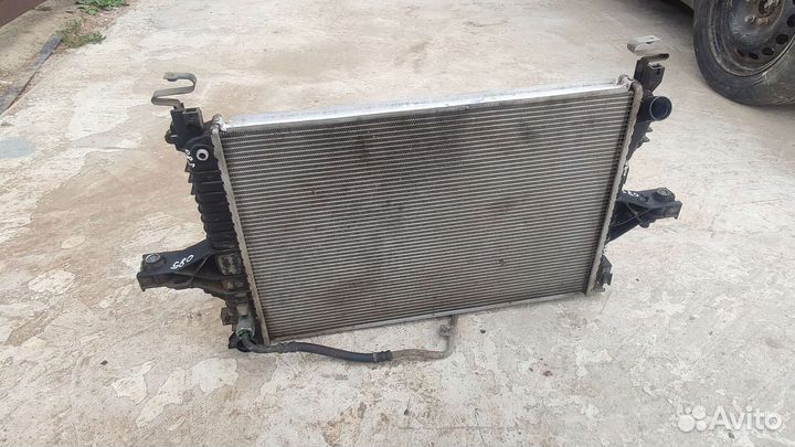 Радиатор охлаждения Volvo S80 АКПП