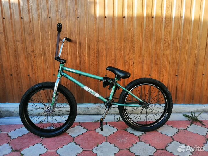 Трюковой велосипед BMX