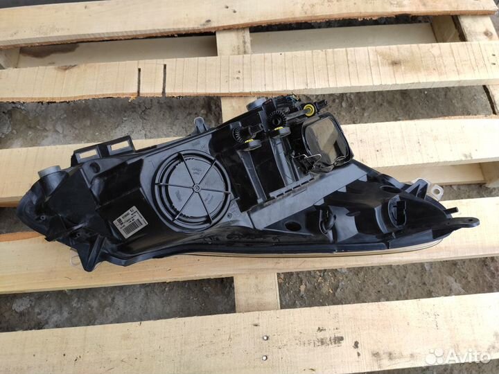 Фара левая Черная на Опель Corsa D Дорестайлинг