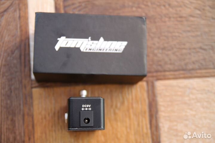 Хроматический гитарный тюнер AT-07 (педаль)