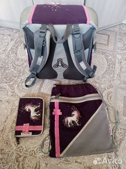 Рюкзак школьный