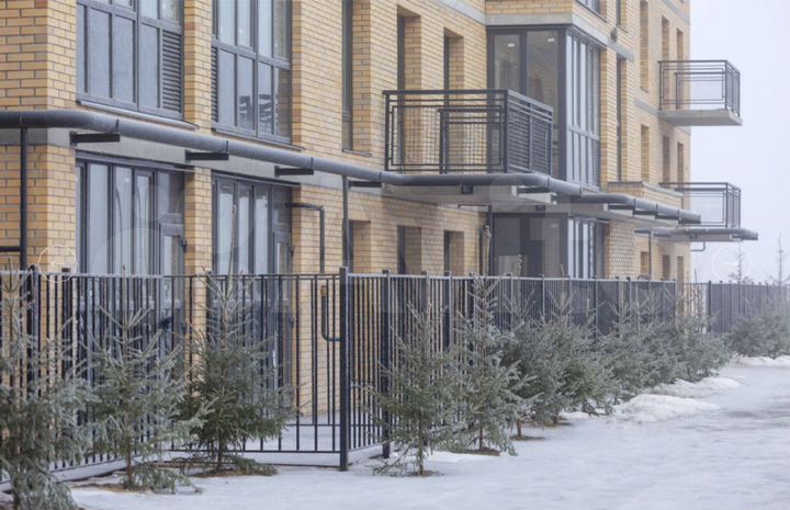 3-к. квартира, 82,1 м², 1/10 эт.