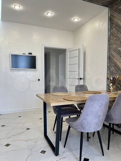 3-к. квартира, 85 м², 14/16 эт.