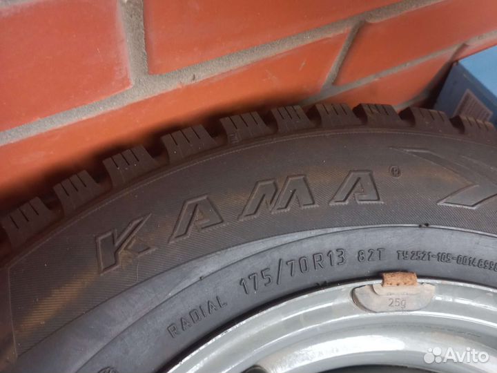Резина зимняя на дисках 175 70 r13