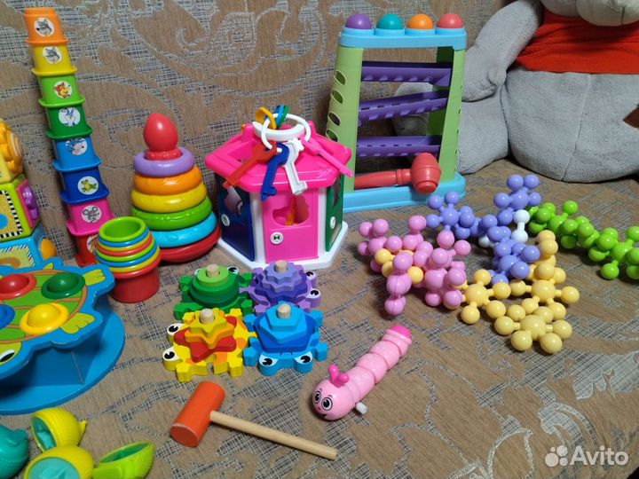 Развивающие игрушки для малышей