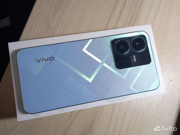 vivo Y22, 4/64 ГБ