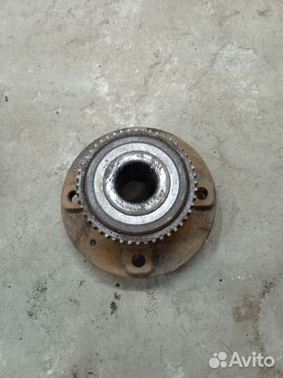 Вольво 850 ступица задняя 4 болта