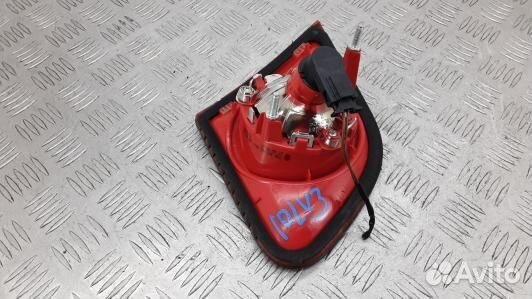 Фонарь правый крышки багажника volkswagen passat B