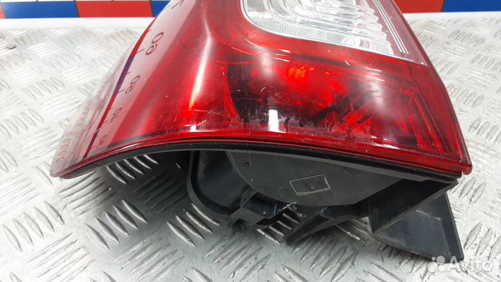 Фонарь Dacia Logan (2012-2016)