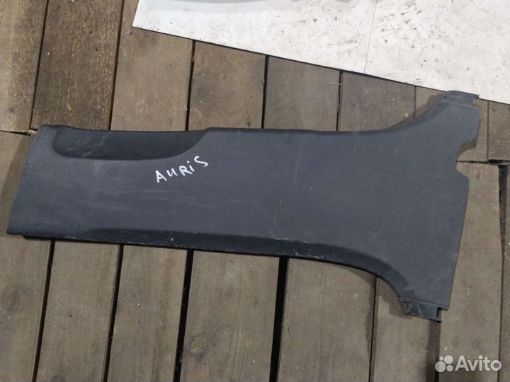 6241402080 Обшивка стойки центр. л.н. toyota Auris