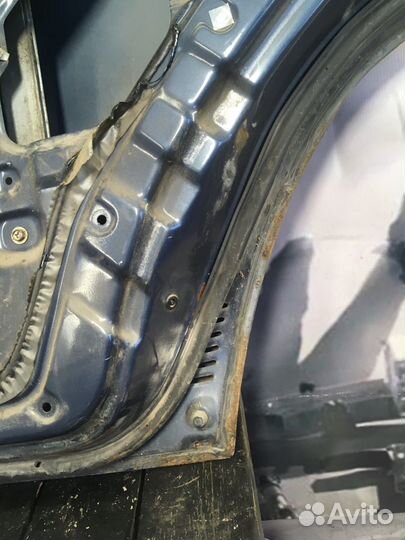 Дверь задняя правая Mitsubishi Pajero 2