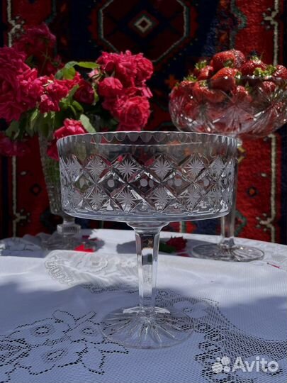 Старинная хрустальная ваза, антиквариат