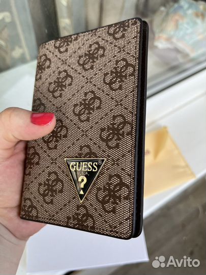 Обложка на паспорт guess новая женская