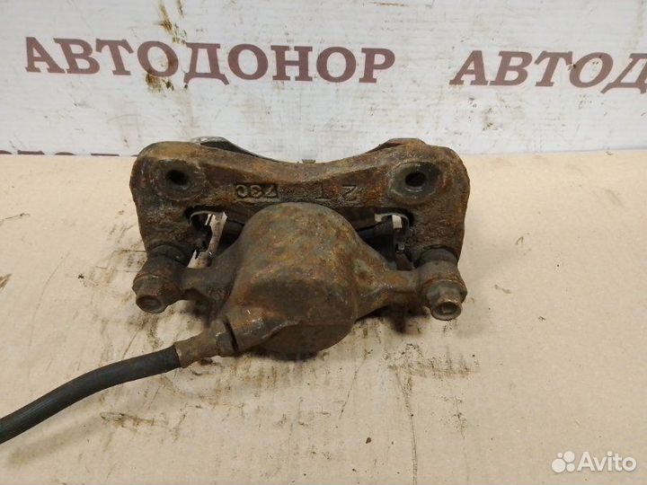 Суппорт тормозной передний правый Mitsubishi Space